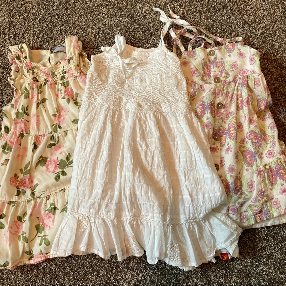 Lot of 3 girls dresses
